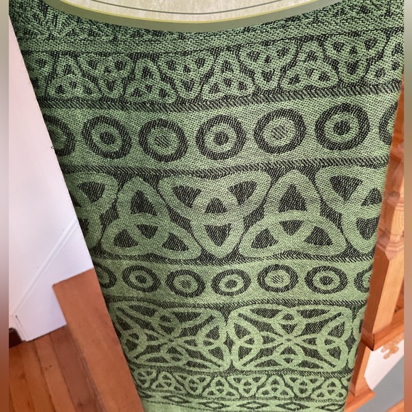 CONNEMARA PASHMINA SCARF IRELAND NEW CELTIC ST. PATRICK’S DAY GREEN BLACK - Picture 3 of 3